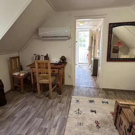 Сasa de vacaciones Csobánc Szerelem-nemzeti Park-önalló Ház - Klimatizált Gyulakeszi